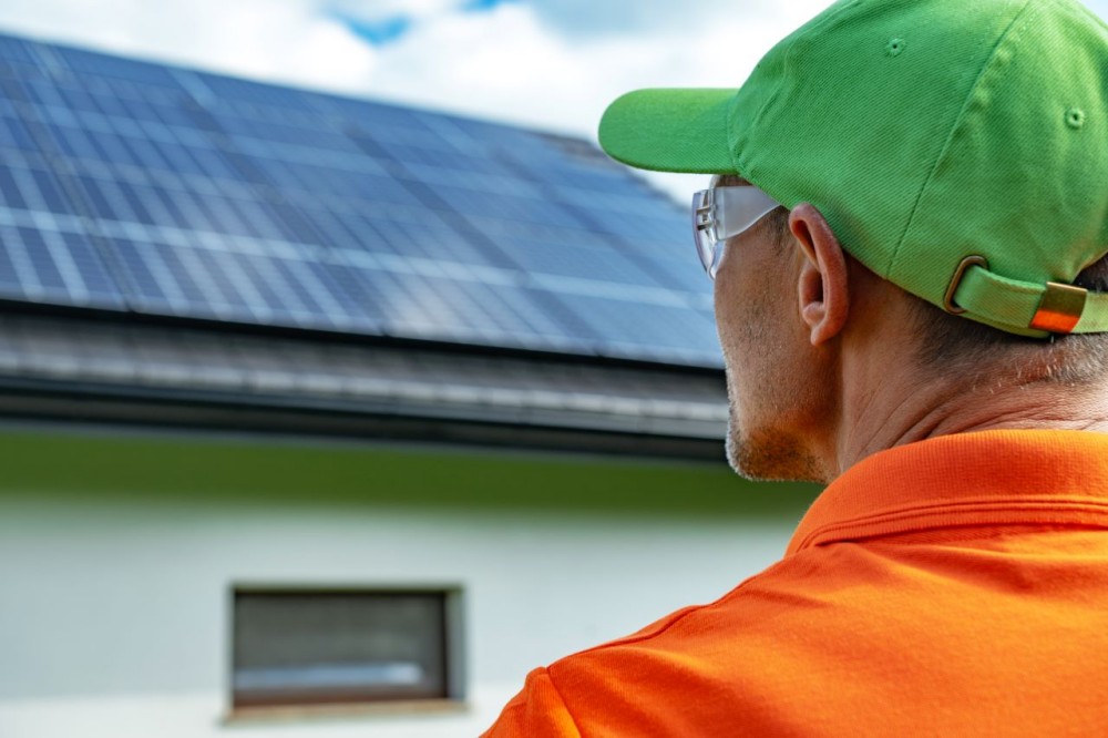 Nagyobb rendszer, nagyobb munka? Mennyi ideig tart a kivitelezés, ha ekkora napelem rendszert választunk?